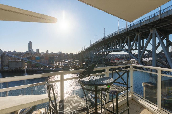 Photo 4 at 805 - 628 Kinghorne Mews, Yaletown, Vancouver West