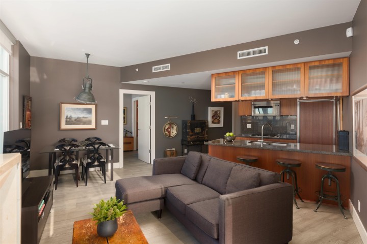 Photo 8 at 805 - 628 Kinghorne Mews, Yaletown, Vancouver West