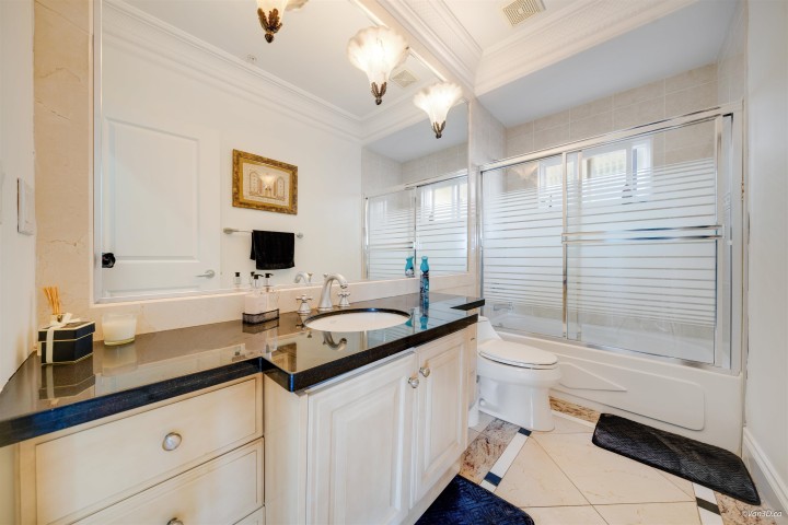 Photo 10 at 2177 Bonaccord Drive, Fraserview VE, Vancouver East