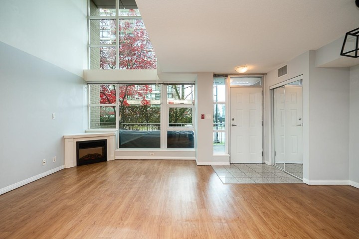 Photo 5 at TH6 - 168 E Esplanade Avenue, Lower Lonsdale, North Vancouver