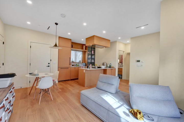 Photo 3 at 1232 W 26th Avenue, Shaughnessy, Vancouver West