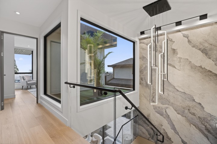 Photo 18 at 922 Wentworth Avenue, Forest Hills NV, North Vancouver