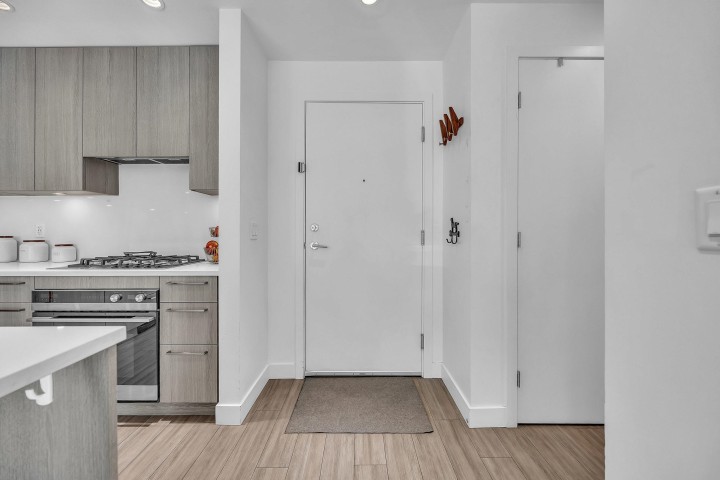 Photo 7 at 205 - 733 E 3rd Street, Queensbury, North Vancouver