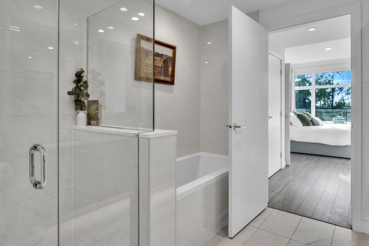 Photo 20 at 205 - 733 E 3rd Street, Queensbury, North Vancouver