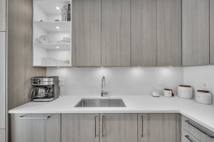 Photo 8 at 205 - 733 E 3rd Street, Queensbury, North Vancouver