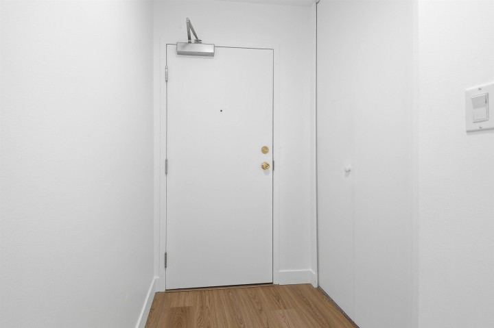 Photo 7 at 407 - 145 St. Georges Avenue, Lower Lonsdale, North Vancouver