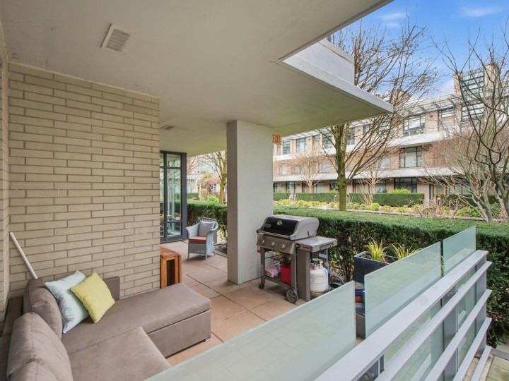 Photo 32 at 313 - 77 Walter Hardwick Avenue, False Creek, Vancouver West