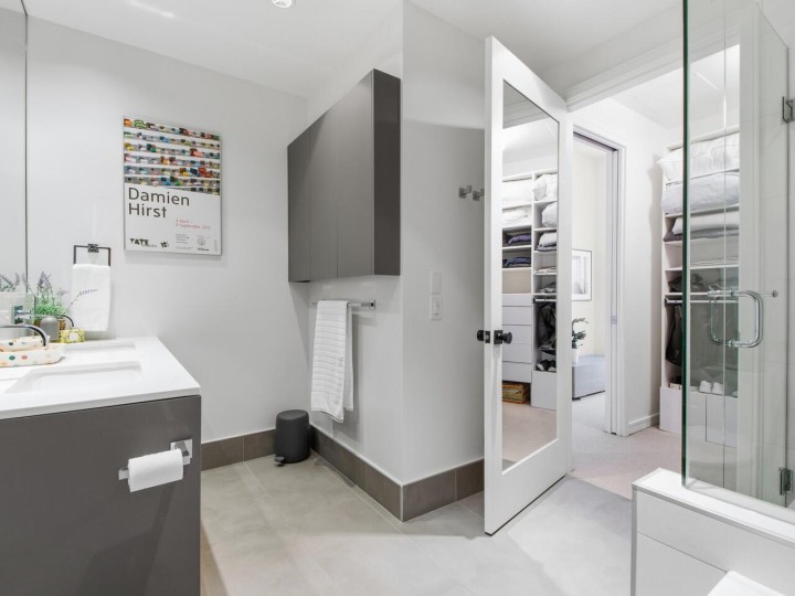 Photo 19 at 313 - 77 Walter Hardwick Avenue, False Creek, Vancouver West