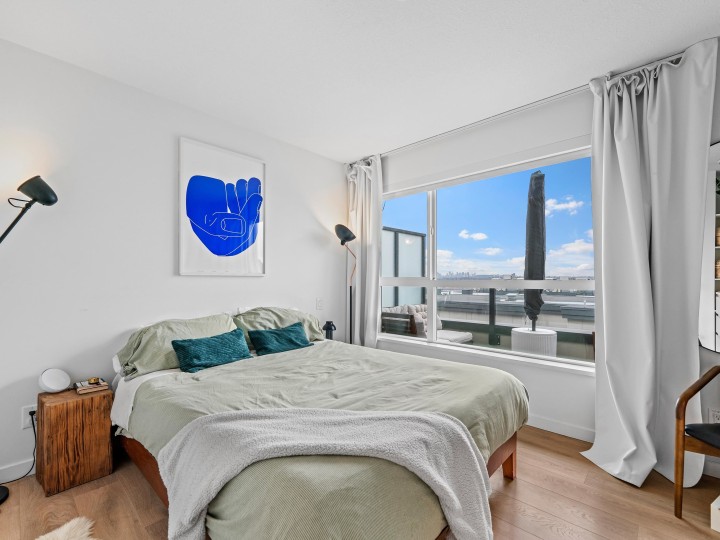 Photo 17 at 27 - 533 E 3rd Street, Lower Lonsdale, North Vancouver