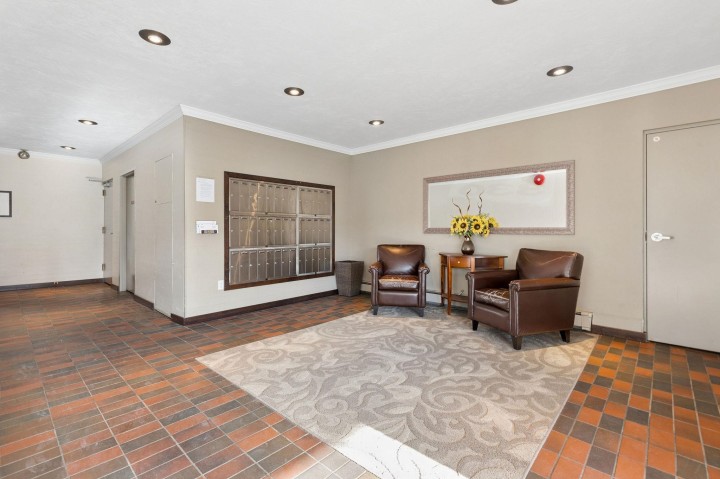 Photo 27 at 203 - 330 E 1st Street, Lower Lonsdale, North Vancouver