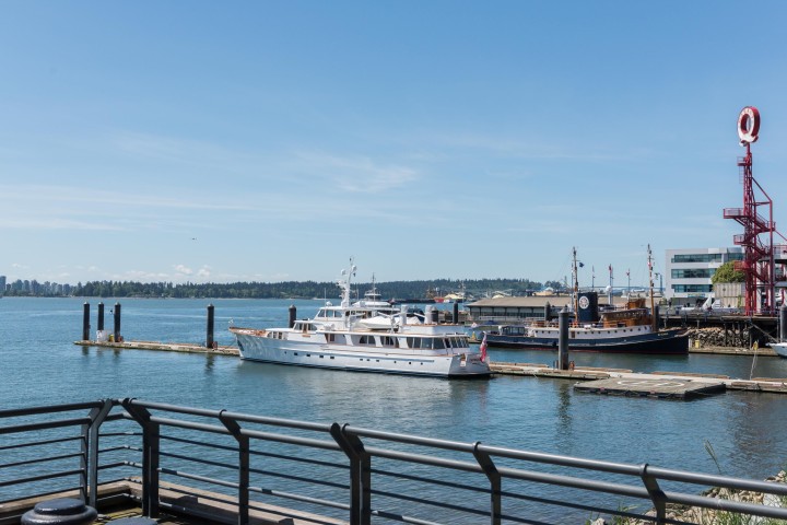 Photo 36 at 203 - 330 E 1st Street, Lower Lonsdale, North Vancouver