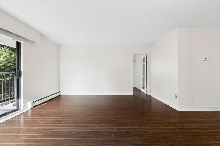 Photo 10 at 203 - 330 E 1st Street, Lower Lonsdale, North Vancouver