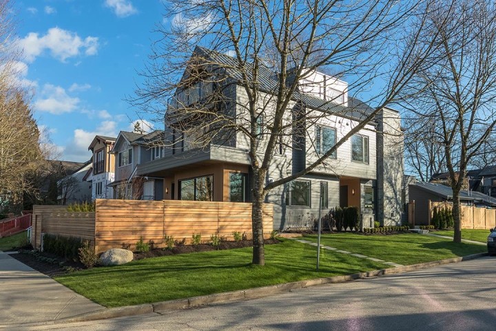 Photo 2 at 396 W 21 Avenue, Cambie, Vancouver West