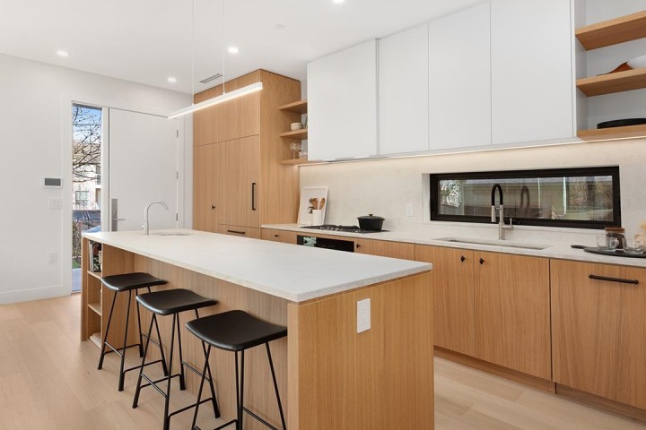 Photo 9 at 396 W 21 Avenue, Cambie, Vancouver West