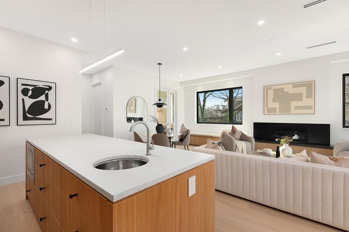 Photo 8 at 396 W 21 Avenue, Cambie, Vancouver West