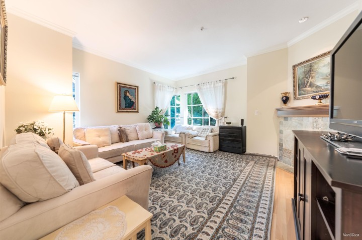 Photo 2 at 15 - 3150 Sunnyhurst Road, Lynn Valley, North Vancouver