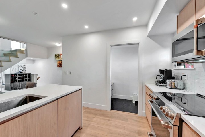 Photo 22 at 3 - 752 E 3rd Street, Queensbury, North Vancouver