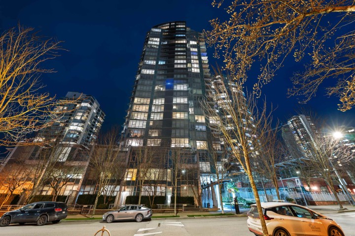 Photo 3 at 3002 - 1483 Homer Street, Yaletown, Vancouver West