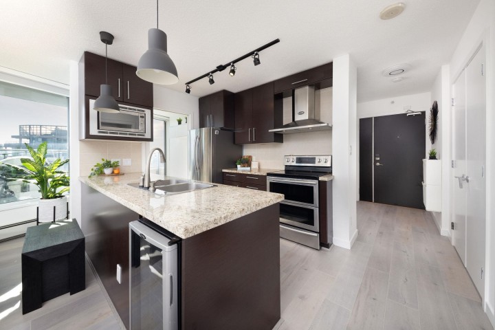 Photo 6 at 3705 - 188 Keefer Place, Downtown VW, Vancouver West