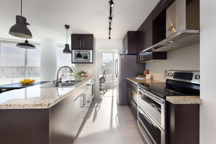 Photo 7 at 3705 - 188 Keefer Place, Downtown VW, Vancouver West