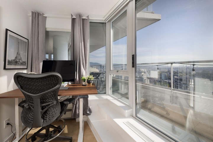 Photo 8 at 3705 - 188 Keefer Place, Downtown VW, Vancouver West