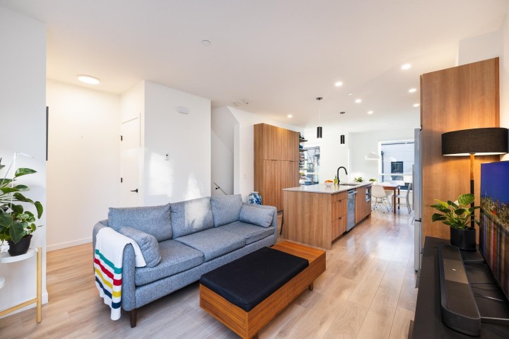 Photo 6 at 13 - 533 E 3rd Street, Lower Lonsdale, North Vancouver