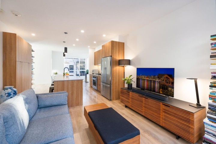 Photo 8 at 13 - 533 E 3rd Street, Lower Lonsdale, North Vancouver