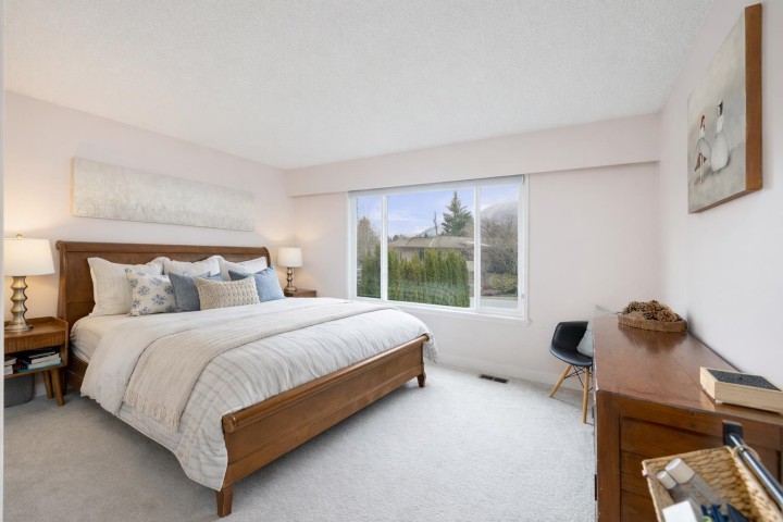 Photo 13 at 935 Beaconsfield Road, Forest Hills NV, North Vancouver