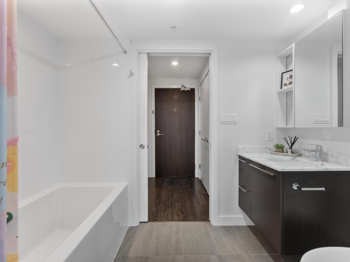 Photo 13 at 2309 - 8031 Nunavut Lane, Marpole, Vancouver West