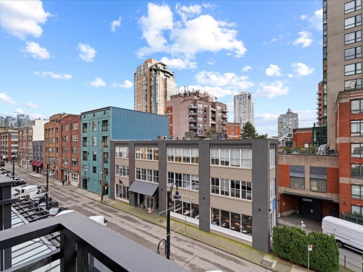 Photo 9 at 301 - 1275 Hamilton Street, Yaletown, Vancouver West