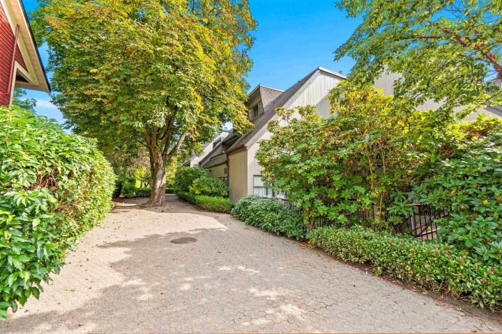 Photo 26 at 3192 Mountain Highway, Lynn Valley, North Vancouver