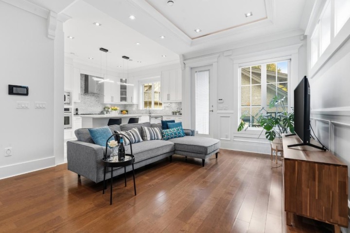 Photo 10 at 5058 Dunbar Street, Dunbar, Vancouver West