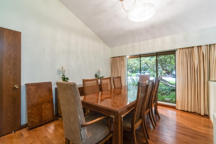 Photo 8 at 4262 Yuculta Crescent, University VW, Vancouver West