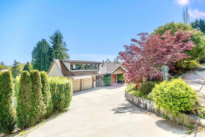Photo 1 at 792 Anderson Crescent, Sentinel Hill, West Vancouver