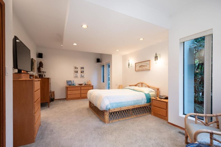 Photo 17 at 1605 Lockehaven Road, Deep Cove, North Vancouver