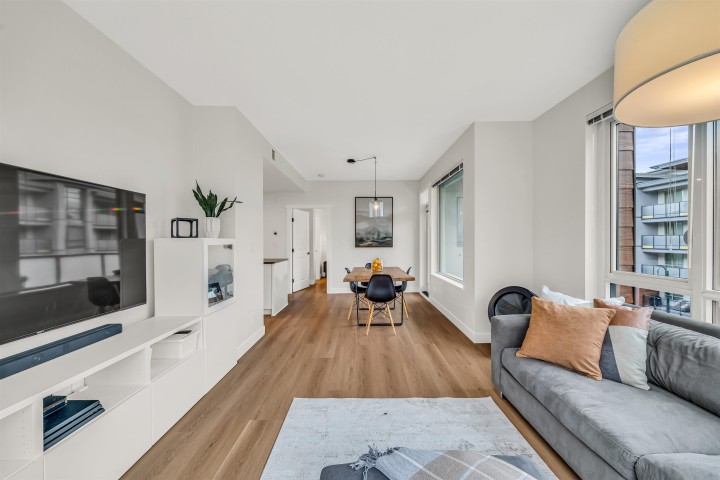 Photo 13 at 404 - 2632 Library Lane, Lynn Valley, North Vancouver