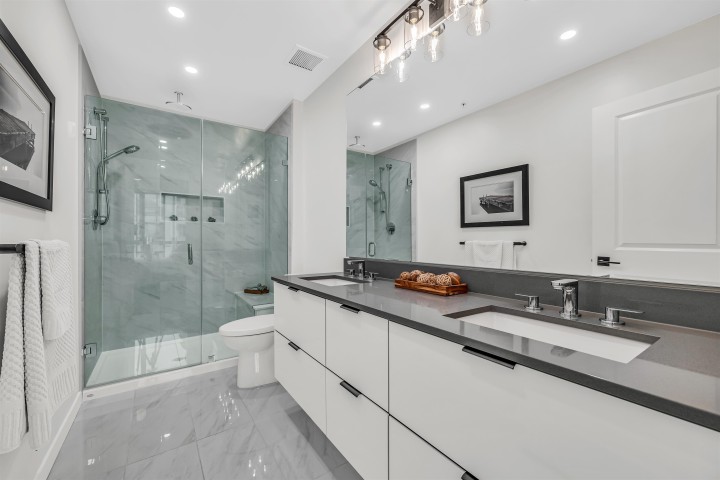 Photo 17 at 404 - 2632 Library Lane, Lynn Valley, North Vancouver