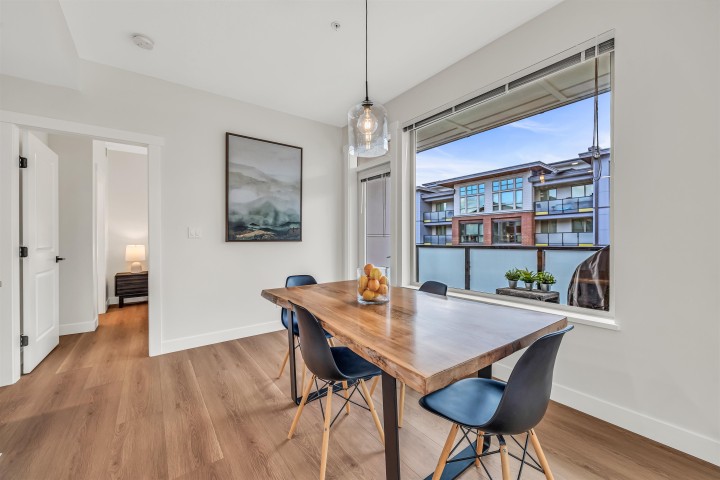 Photo 12 at 404 - 2632 Library Lane, Lynn Valley, North Vancouver