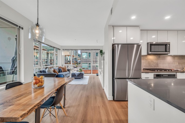 Photo 1 at 404 - 2632 Library Lane, Lynn Valley, North Vancouver