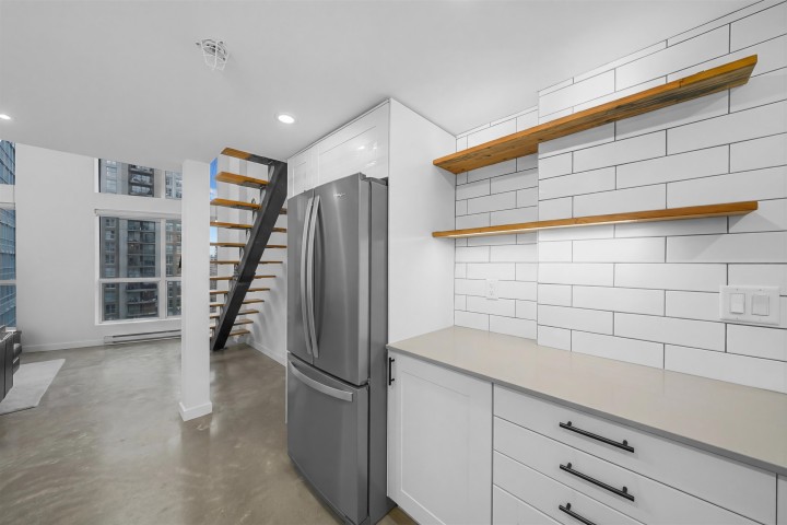 Photo 10 at 1012 - 933 Seymour Street, Downtown VW, Vancouver West