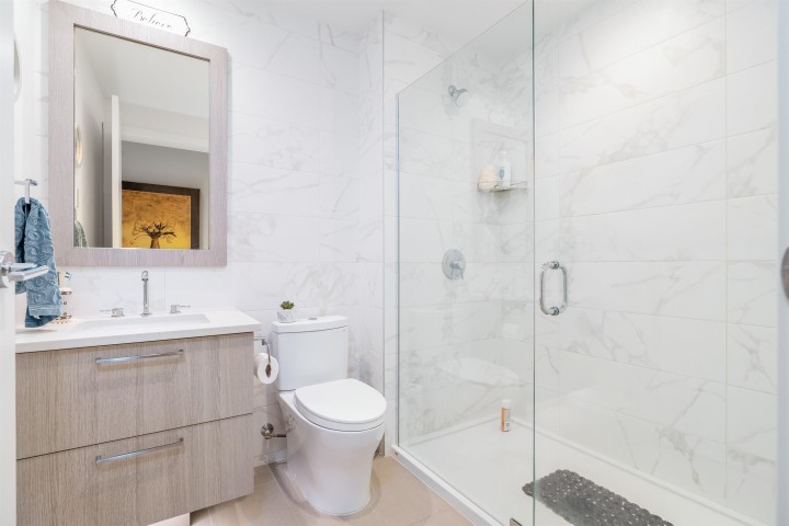 Photo 11 at 201 - 707 E 3rd Street, Queensbury, North Vancouver