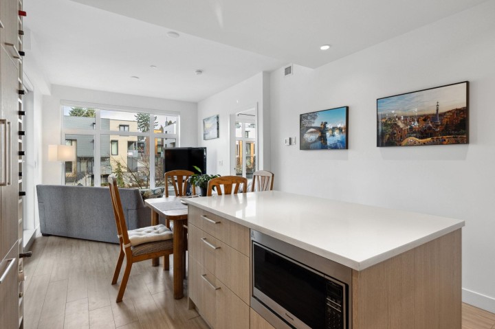 Photo 19 at 201 - 707 E 3rd Street, Queensbury, North Vancouver