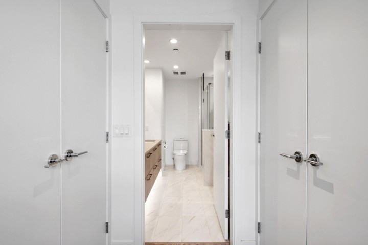 Photo 8 at 201 - 707 E 3rd Street, Queensbury, North Vancouver