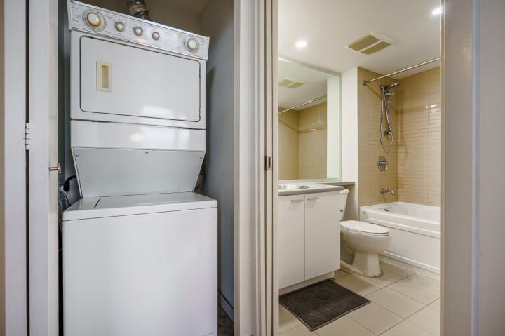 Photo 15 at 1209 - 111 W Georgia Street, Downtown VW, Vancouver West