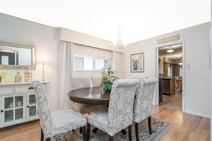 Photo 10 at 5262 Clarendon Street, Collingwood VE, Vancouver East