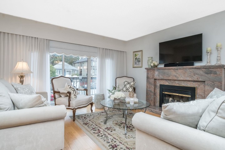 Photo 8 at 5262 Clarendon Street, Collingwood VE, Vancouver East