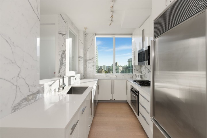 Photo 10 at 3501 - 1328 W Pender Street, Coal Harbour, Vancouver West