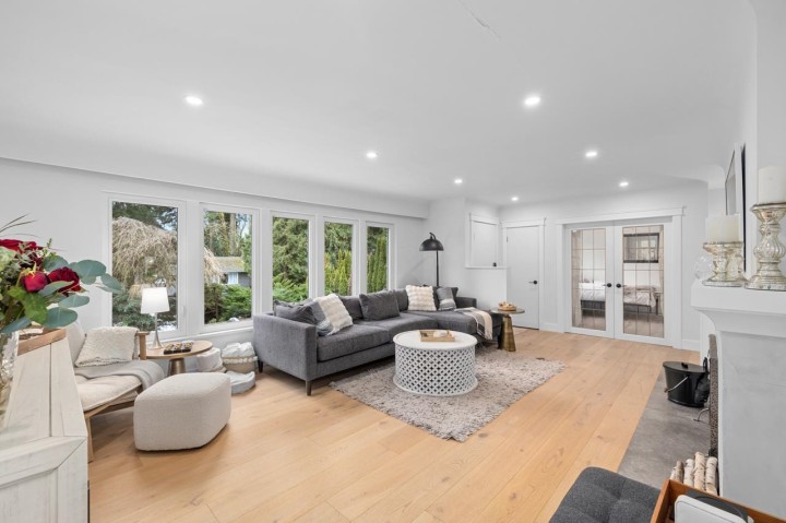 Photo 9 at 2524 Bendale Road, Blueridge NV, North Vancouver