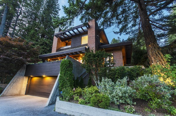 Photo 2 at 4651 Marine Drive, Caulfeild, West Vancouver