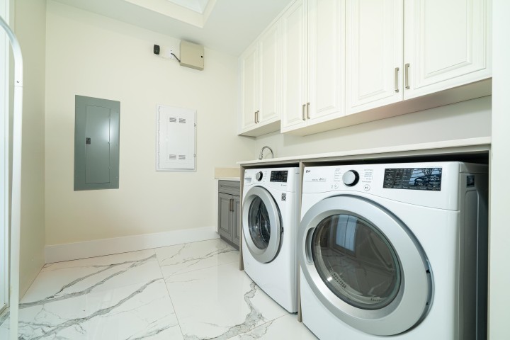 Photo 33 at 1048 Handsworth Road, Canyon Heights NV, North Vancouver